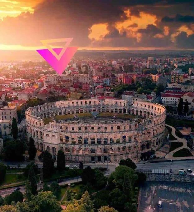 Arena Sunset, Sea Coloseum View, 2 Rooms Free Parking 普拉 外观 照片
